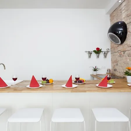 The Monkey Apartment *